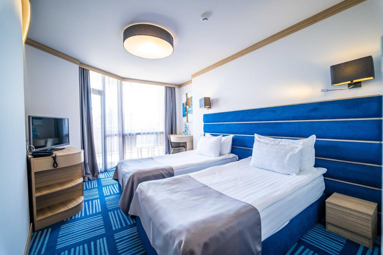 Hvd Viva Club Ultra All Inclusive - Private Beach & Free Parking Golden Sands Εξωτερικό φωτογραφία