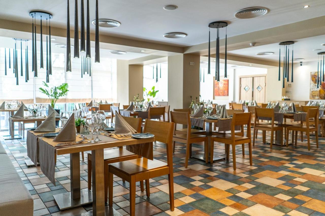 Hvd Viva Club Ultra All Inclusive - Private Beach & Free Parking Golden Sands Εξωτερικό φωτογραφία