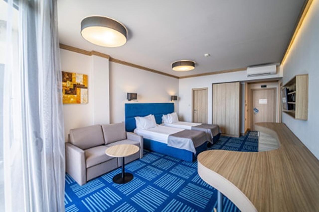 Hvd Viva Club Ultra All Inclusive - Private Beach & Free Parking Golden Sands Εξωτερικό φωτογραφία